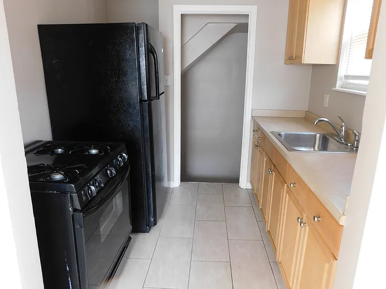 16601 Murray Hill St — Photo 4