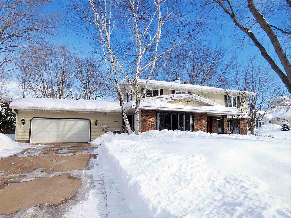 1st image of 1531 N Shawano Dr