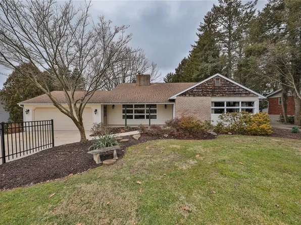 2943 Starview Ln, Bethlehem, PA 18020