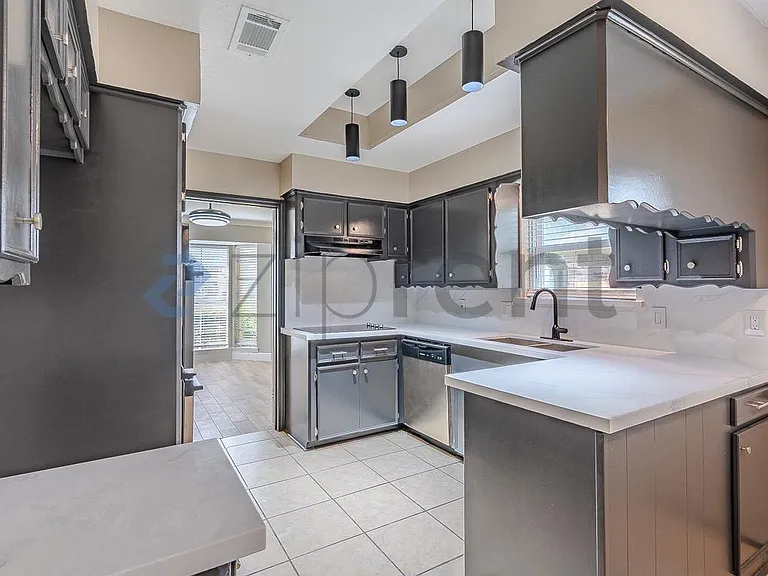 9006 Weymouth Dr — Photo 14