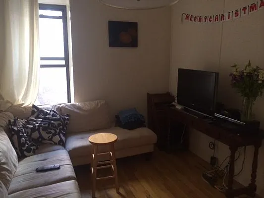 Rented by Town Residential | media 79