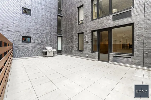 Rented by Bond New York | media 3
