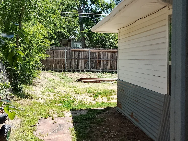 Townsend Dr — Photo 15