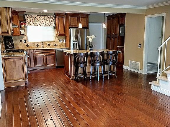 4th image of 13531 Woodland Dr