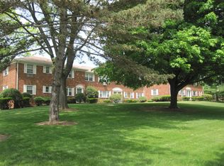 1305 Valley Rd, Montclair, NJ 07043