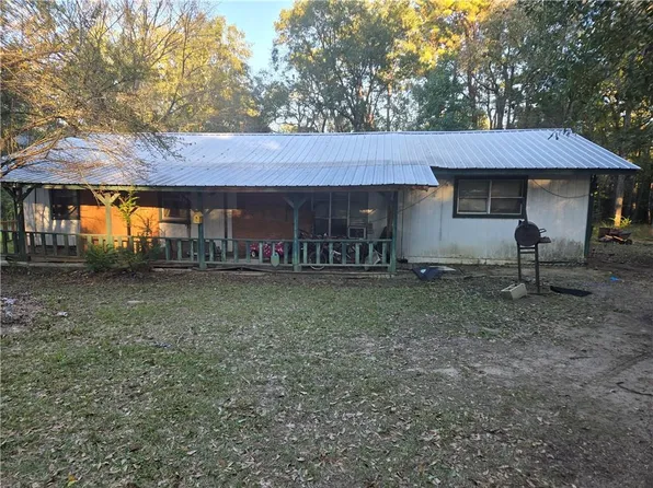 1435 Clay St, Zwolle, LA 71486