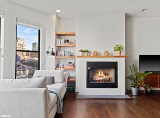 353 W Chicago Ave APT 4E, Chicago, IL 60654