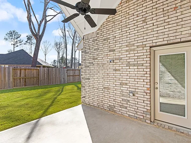 7918 Summit Trail Ln — Photo 21