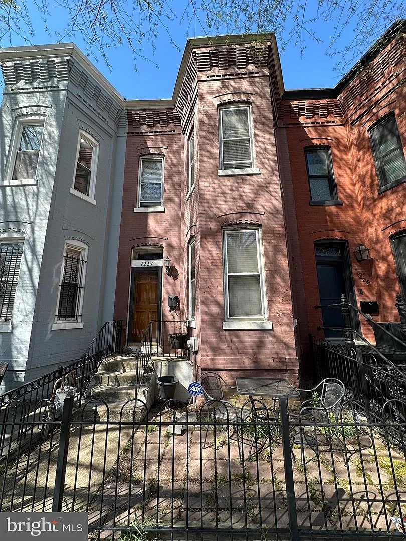 1231 W St NW photo 1