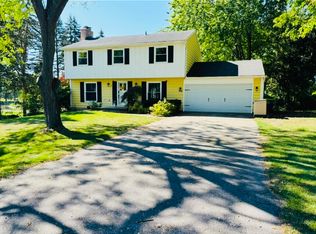 118 W Gloucester Dr, Saginaw, MI 48609