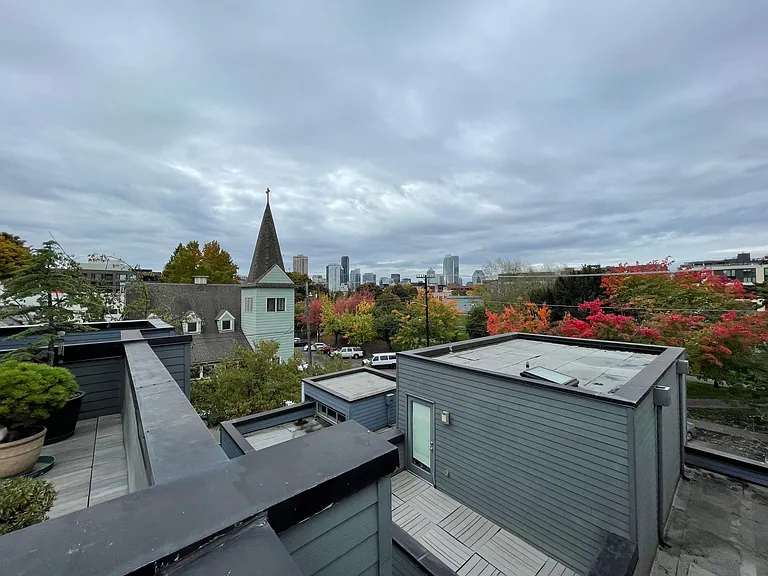 Rooftop deck