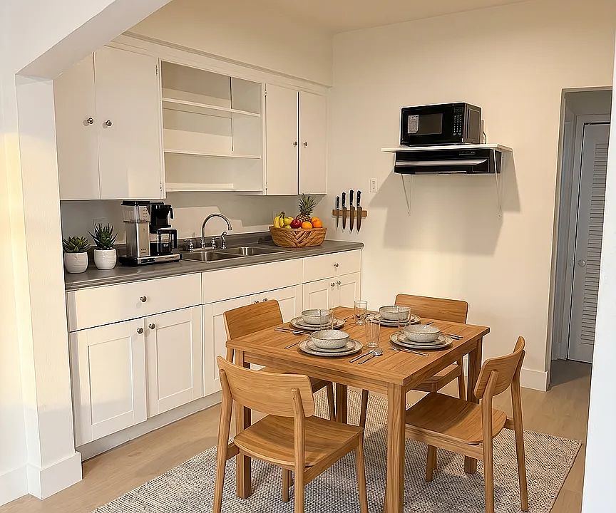 1st image of 120 NE 56th St #2