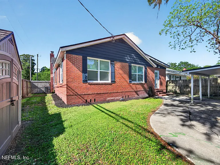 4660 French St — Photo 26