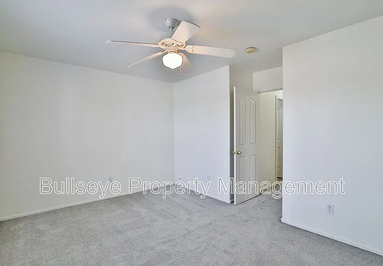1069 E Lowell Ct — Photo 18