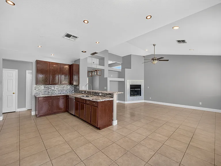 1490 Peppertree Rd — Photo 13