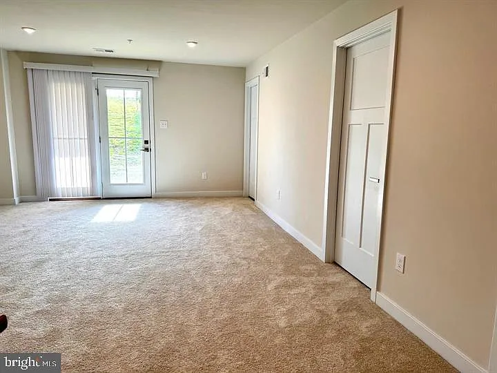 66 Glory Maple Ln — Photo 5