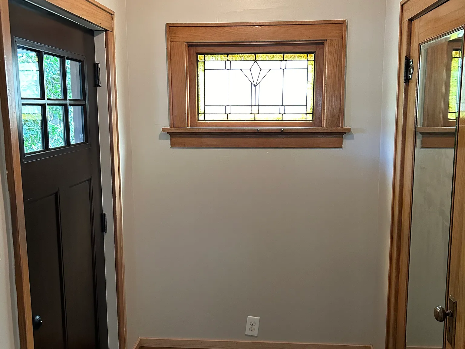 2 bed, $1,300 — Photo 2