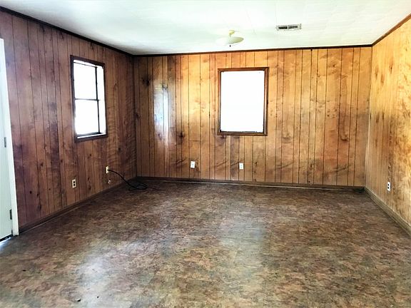 5th image of 322 Bradford Dr
