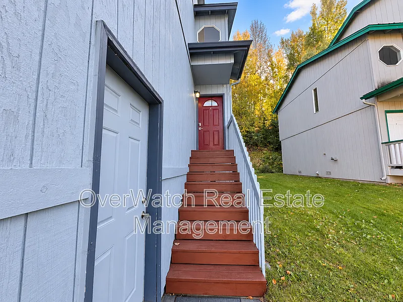 3 bed, 2.0 bath, $2,800 — Photo 2