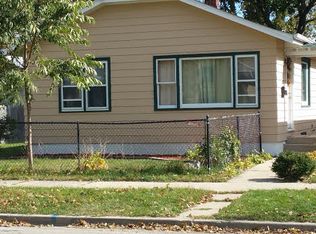 923 Walnut St, Waukegan, IL 60085