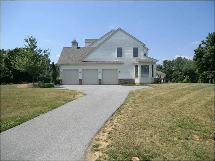 Side of Home/Garage