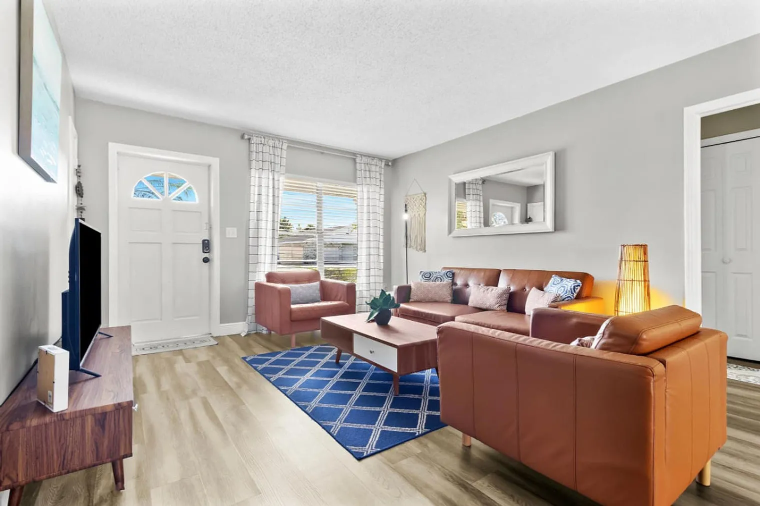4 bed, 3.0 bath, $7,187 — Photo 2