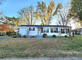 91 Walnut St, Friendship, TN 38034