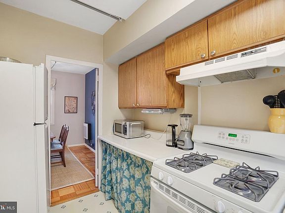 4th image of 1629 Fitzgerald Ln