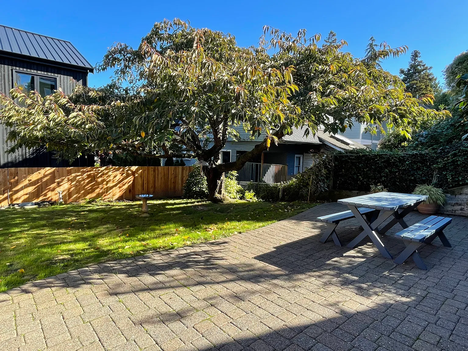 3413 E Pine St — Photo 4