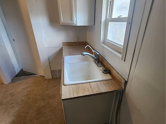 5th image of 513 Rothrock Ave