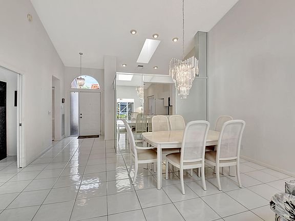 5th image of 7580 Island Breeze Terrace