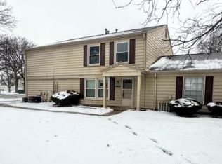 2913 Rockford Ct, Orion, MI 48360