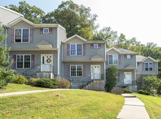 74 Snowden Ave, Ossining, NY 10562