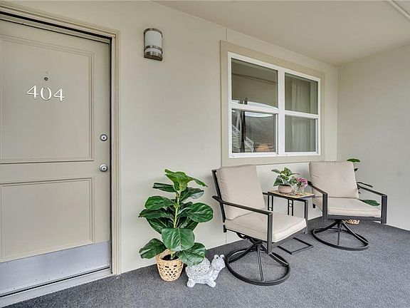 3rd image of 1430 Jackson Ave APT 404
