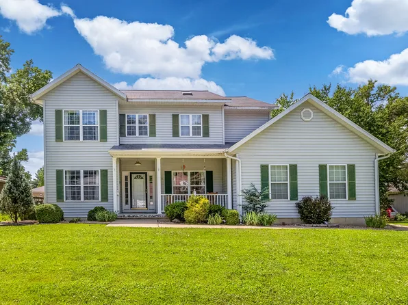 36 Edgewood Ln N, Centralia, IL 62801