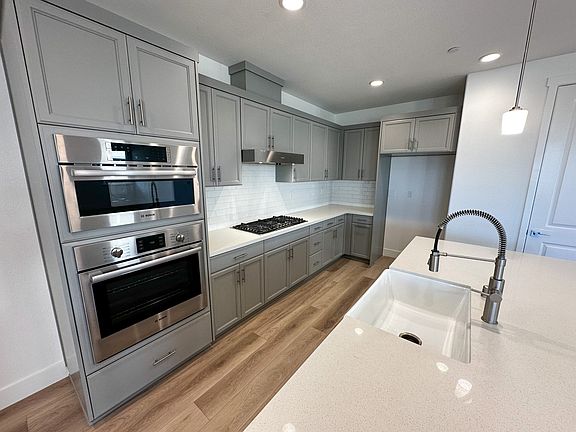 Homesite 645 Kitchen