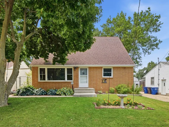 3900 Amherst St, Des Moines, IA 50313