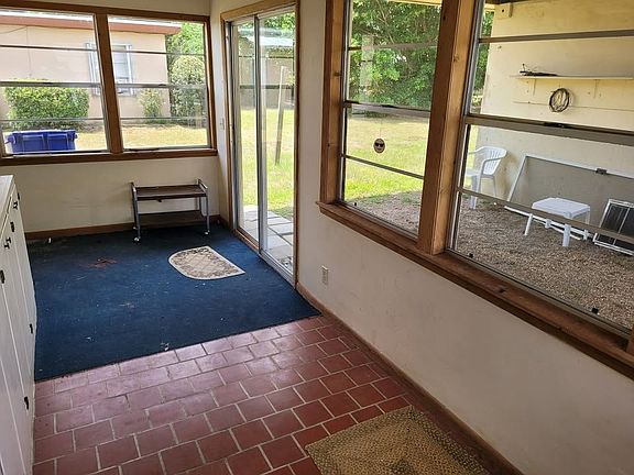 5th image of 1860 45th Ave