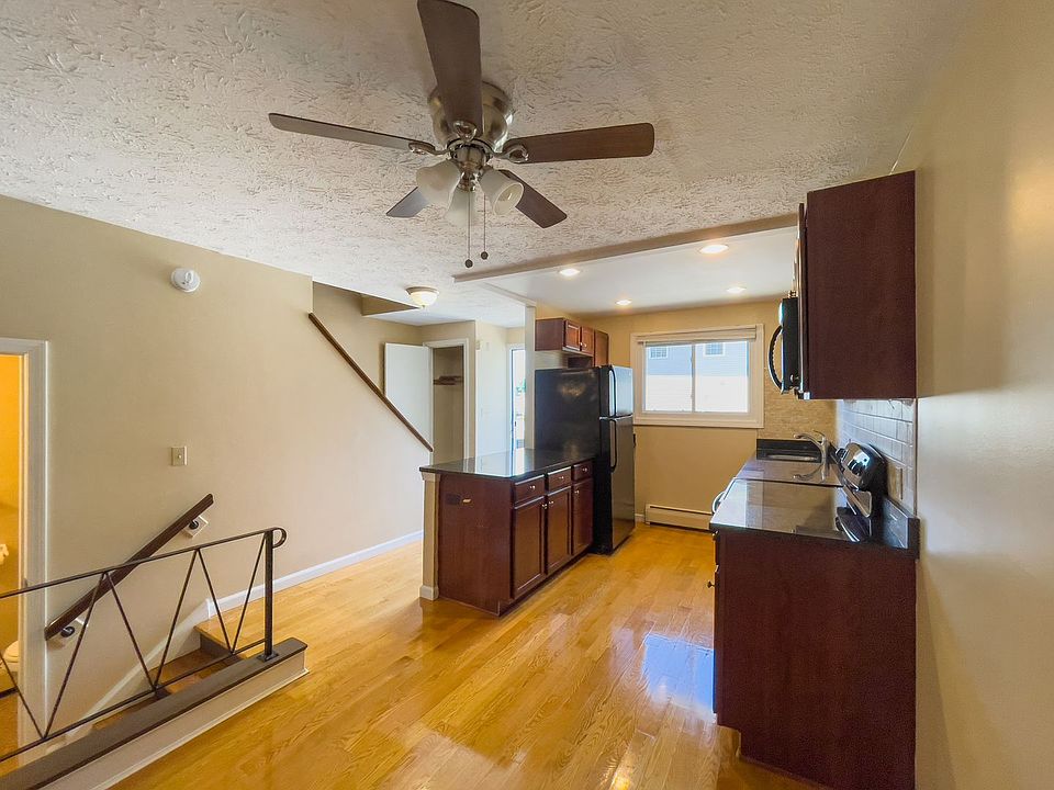 Linwood Apartments Colchester, CT Zillow