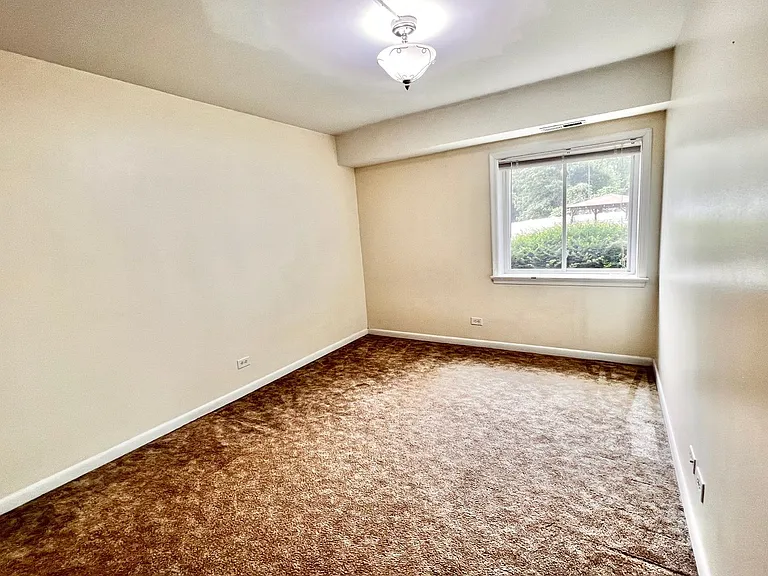 1800 Jefferson Park Ave — Photo 13