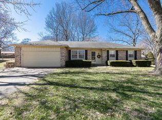 3505 S Parkhill Ave, Springfield, MO 65807