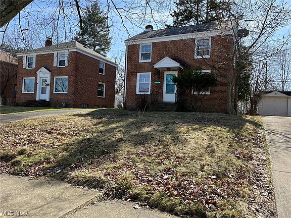 3rd image of 18316 Waterbury Ave