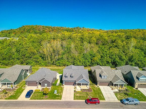 2nd image of 50 Woodside Dr