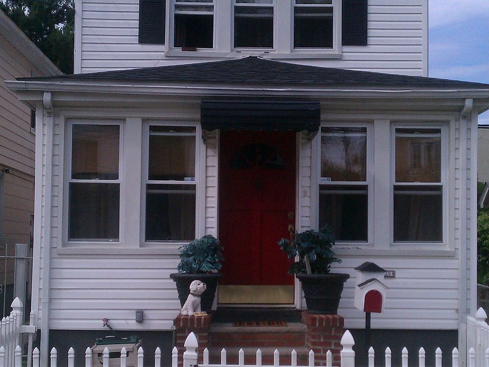 1st image of 21825 103rd Ave