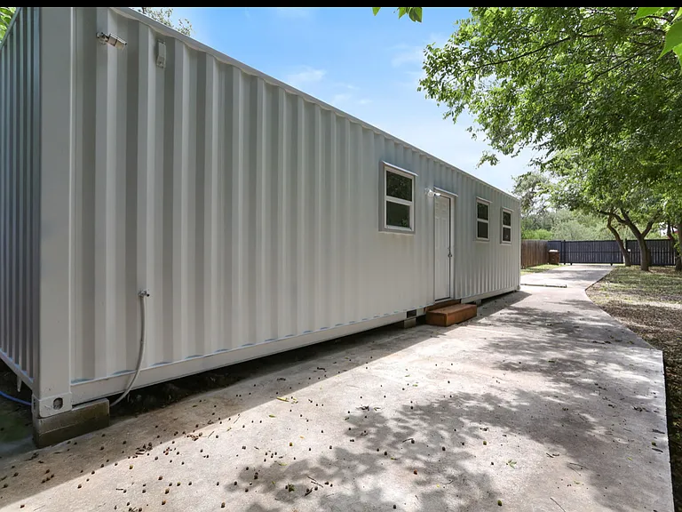 25211 Aue Rd #B — Photo 14