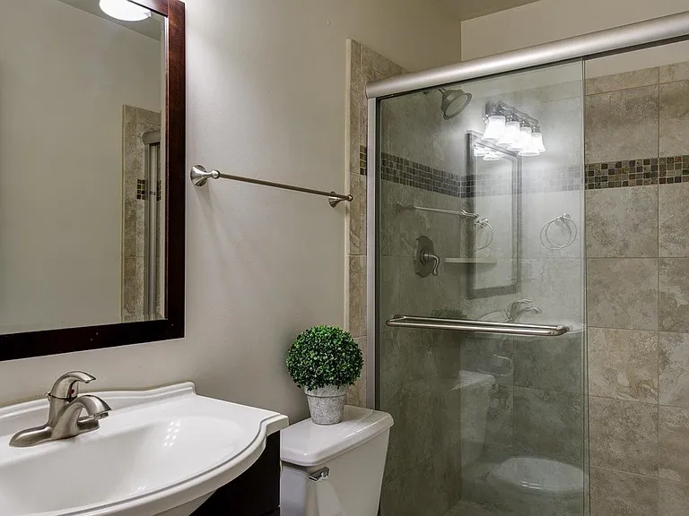 6710 Ordsall St — Photo 22