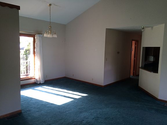 5th image of 82 Harrison Ave
