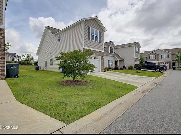 3rd image of 3500 Holman Dr APT A