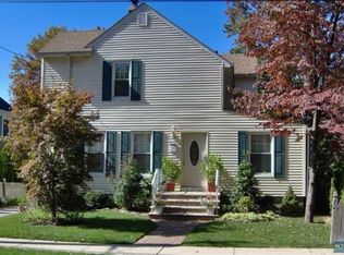 480 Valley Pl, Englewood, NJ 07631