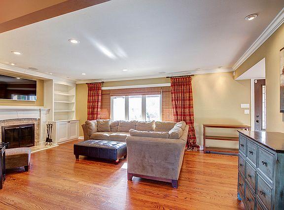 4th image of 12343 S 76th Ave #0